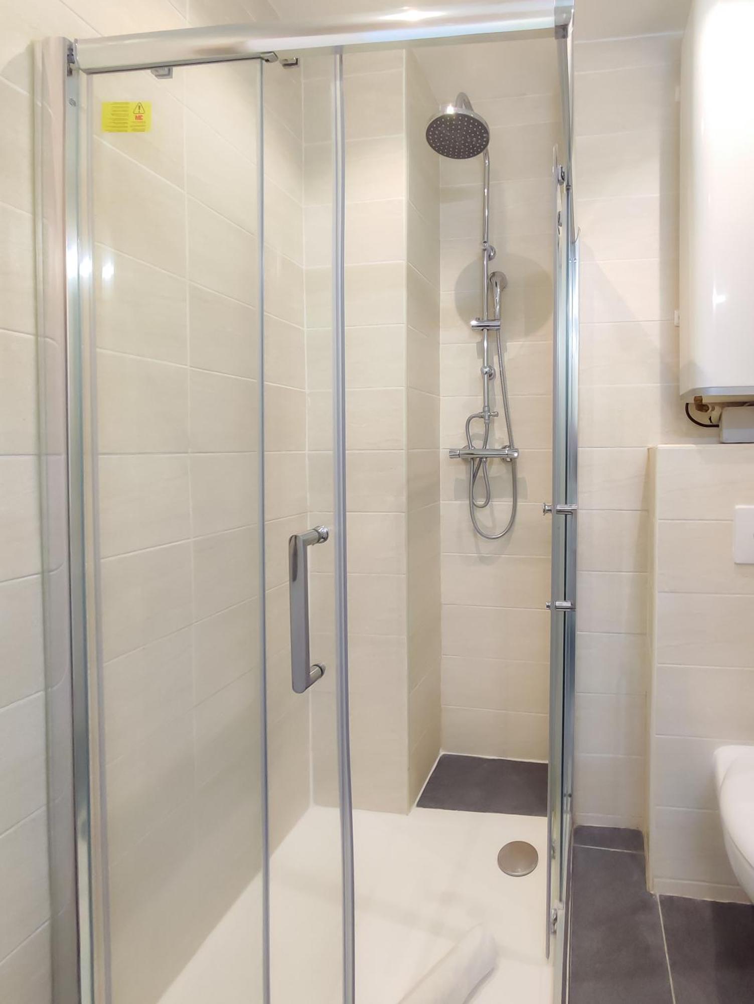 Stella Monte 3 A/c Wifi 2 Pers * Nice
