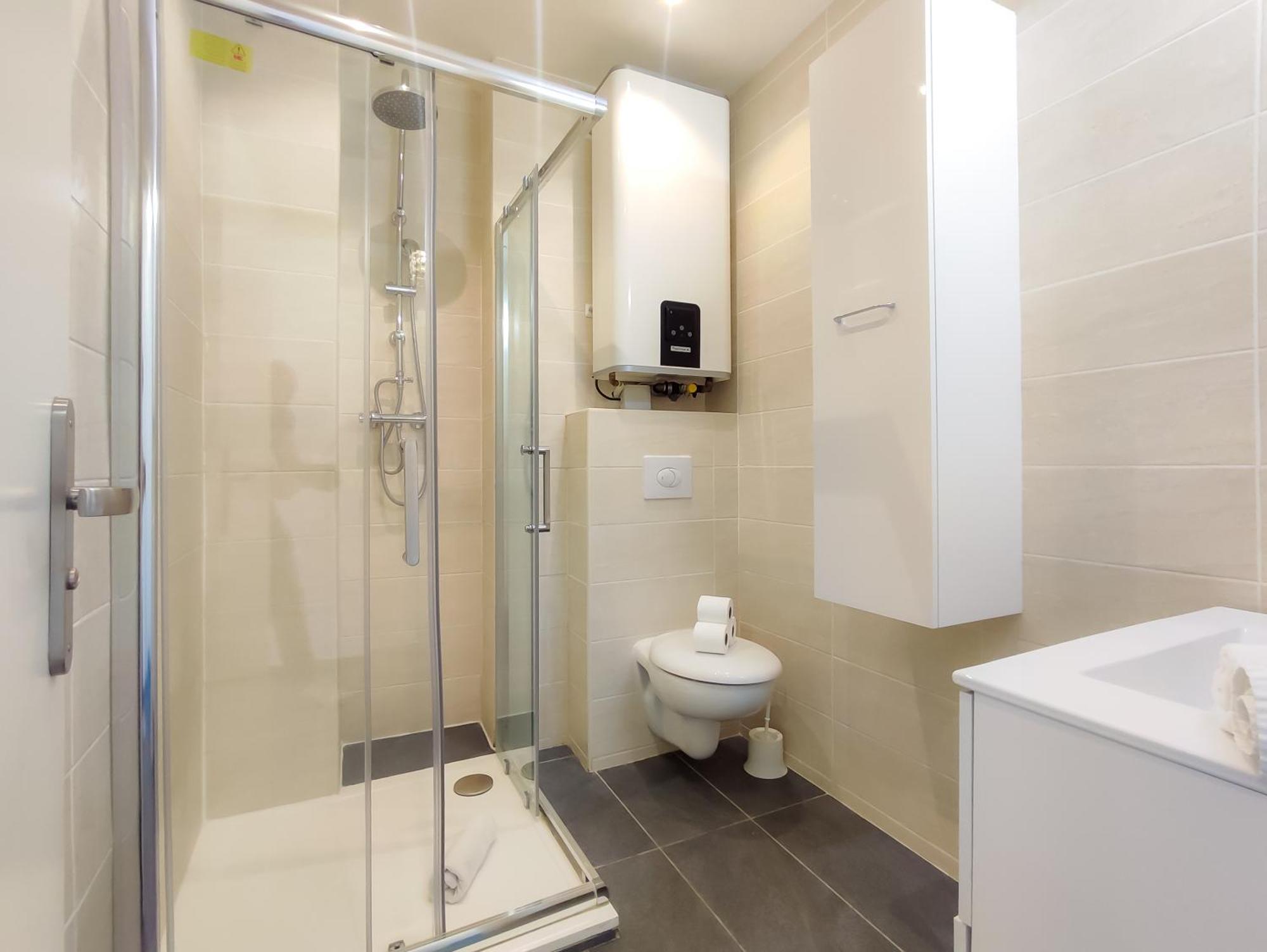Stella Monte 3 A/c Wifi 2 Pers Nizza